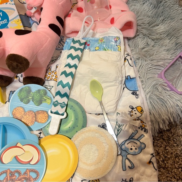 Reborn Baby Girl Doll Cloth Body 3/4 Silicone Vinyl Limbs & Accessories (NEW) - Picture 11 of 15